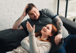 Toimintaterapeutin vinkit – Seksileluista apua ja iloa liikuntarajoitteisille